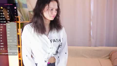 Snapshot of emmiecrellin chatting on 03.06.26 Emily online show from 03.06.26