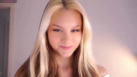 Aurora online show from 09.10.25