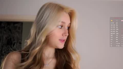 Aurora online show from 10.10.25