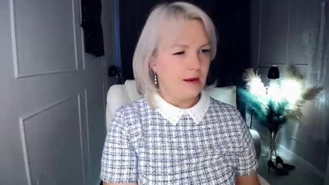 emmmam online show from 11.13.25