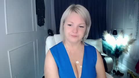 Snapshot of emmmam chatting on 05.08.26 emmmam online show from 05.08.26