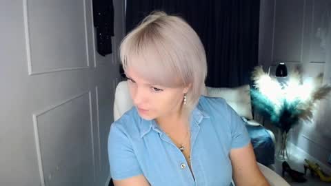 Snapshot of emmmam chatting on 05.16.26 emmmam online show from 05.16.26