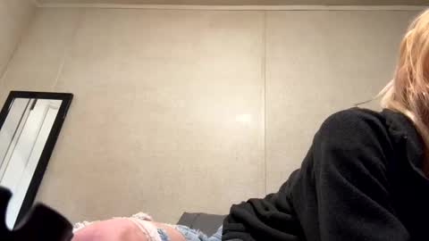 emmwarr1514 online show from 02.13.25