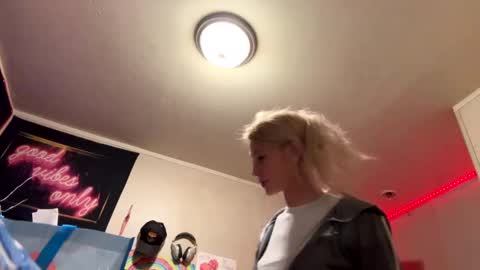 emmwarr1514 online show from 03.05.25