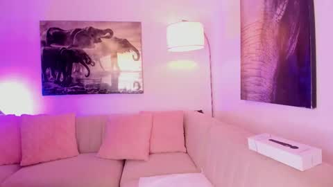 Emmy Heart online show from 02.06.26