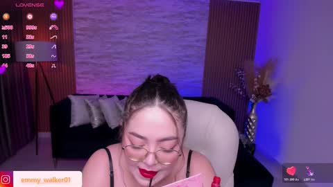 Emmy Walker online show from 12.15.25