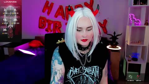 Emmy Bright     50  online show from 02.06.25