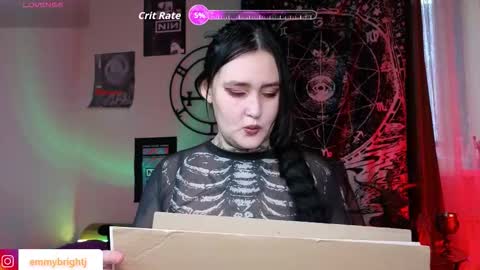 Emmy Bright     50  online show from 02.25.26