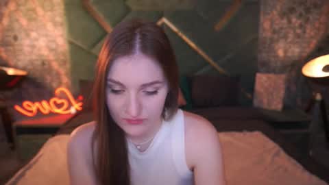 E M M Y online show from 10.01.25