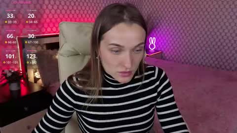 Snapshot of emmyskyy chatting on 09.17.25 Emma online show from 09.17.25