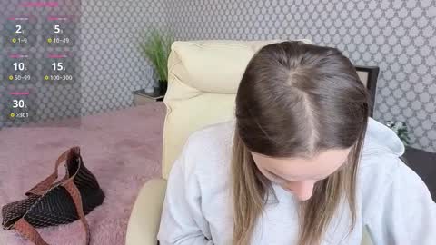 Snapshot of emmyskyy chatting on 10.15.25 Emma online show from 10.15.25