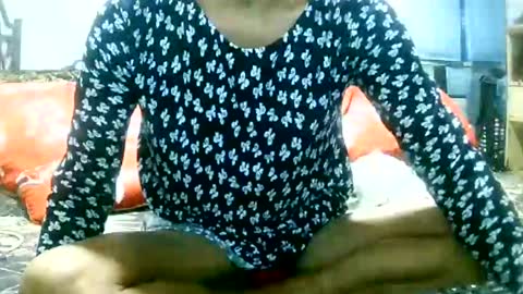 Snapshot of encantadats chatting on 11.09.25 CHUN LY online show from 11.09.25