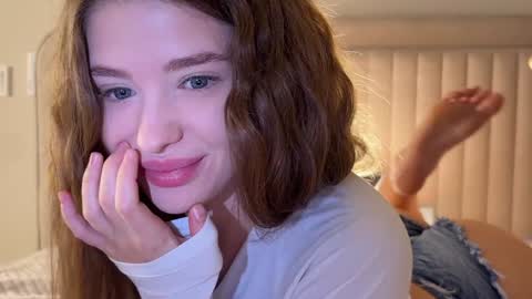 Mia online show from 03.05.26