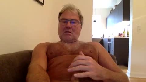 Snapshot of endurado chatting on 11.08.25 endurado online show from 11.08.25