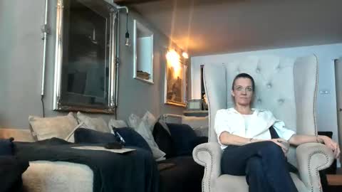 Snapshot of englishcouple81 chatting on 03.08.26 englishcouple81 online show from 03.08.26