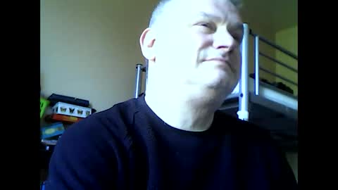 englishguysurrey online show from 04.24.26