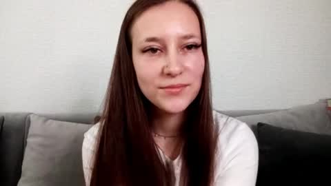 Snapshot of enidladucer chatting on 04.03.26 Viktoria online show from 04.03.26