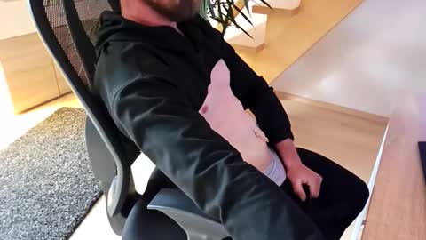 Snapshot of enjoyfreetime chatting on 10.14.25 Pete online show from 10.14.25