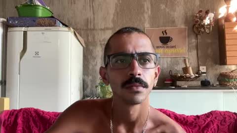 Snapshot of enjoythetrip chatting on 01.23.25 Luke online show from 01.23.25