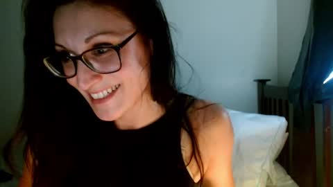 Snapshot of enjoyyoself chatting on 03.23.26 enjoyyoself online show from 03.23.26