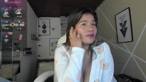 Enma clark online show from 11.22.25