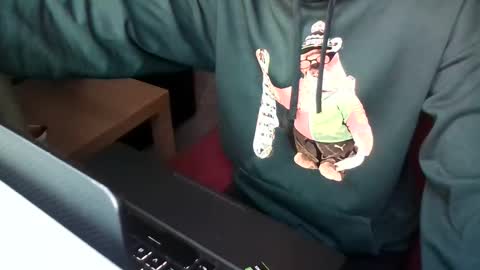 Snapshot of enoch98 chatting on 03.04.25 enoch98 online show from 03.04.25