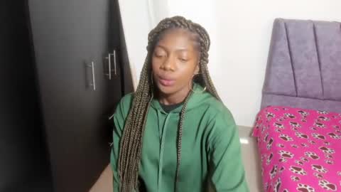 Snapshot of enyelsalas2 chatting on 10.21.25 Angela online show from 10.21.25