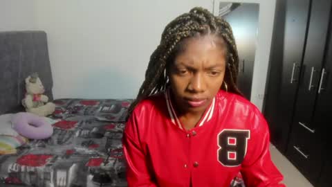 Snapshot of enyelsalas2 chatting on 11.02.25 Angela online show from 11.02.25