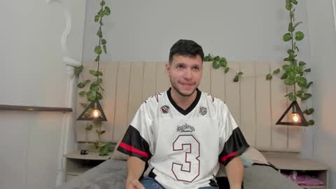 ENZO online show from 10.30.25