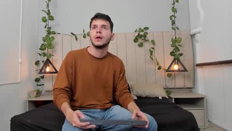 ENZO online show from 11.25.25