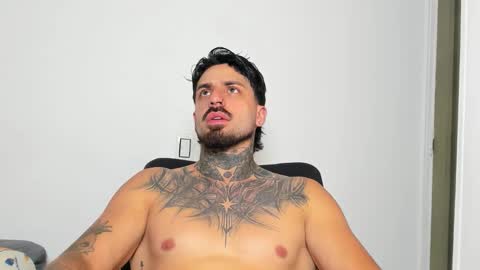 Enzo Aren online show from 11.08.25