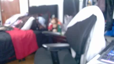 enzoyarack online show from 11.20.25