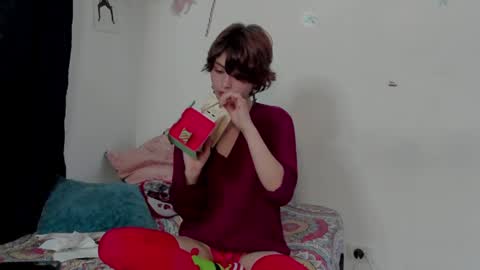 Leyla online show from 12.19.24