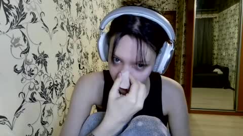 Snapshot of epifaniapaolino chatting on 04.04.26 Lucy NEXT STREAM January 5 HNY online show from 04.04.26