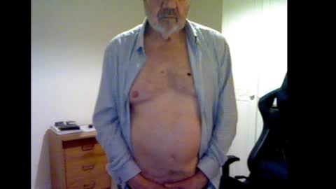 Snapshot of erasmus_d chatting on 01.22.25 erasmus_d online show from 01.22.25