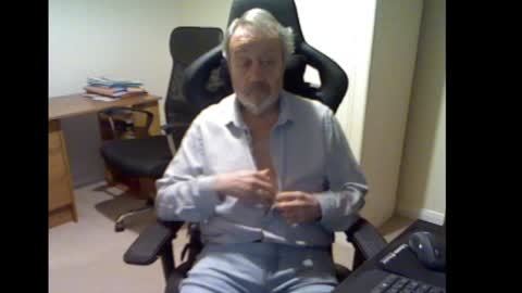 Snapshot of erasmus_d chatting on 02.23.25 erasmus_d online show from 02.23.25