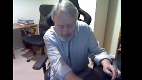 Snapshot of erasmus_d chatting on 02.27.25 erasmus_d online show from 02.27.25