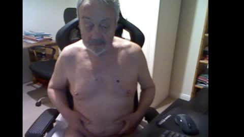 Snapshot of erasmus_d chatting on 03.06.25 erasmus_d online show from 03.06.25