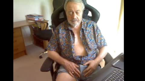 erasmus_d online show from 07.26.26