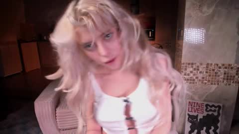 Snapshot of erectioneeering chatting on 01.15.26 Alissa online show from 01.15.26