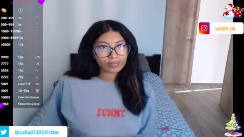 Snapshot of eren_mikasa chatting on 01.14.25 sofia online show from 01.14.25