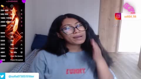 Snapshot of eren_mikasa chatting on 02.25.25 sofia online show from 02.25.25