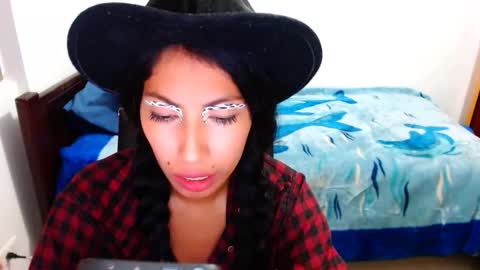 Snapshot of eren_mikasa chatting on 09.17.25 sofia online show from 09.17.25