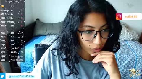 Snapshot of eren_mikasa chatting on 01.11.26 sofia online show from 01.11.26