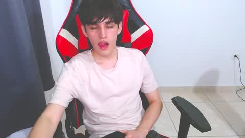 eren_tatakae online show from 12.04.24