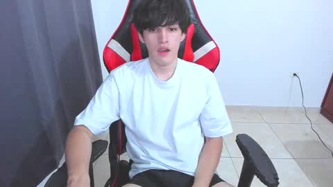 eren_tatakae online show from 10.15.25