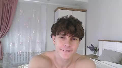 Snapshot of eric_crush chatting on 05.11.26 Eric Crush online show from 05.11.26