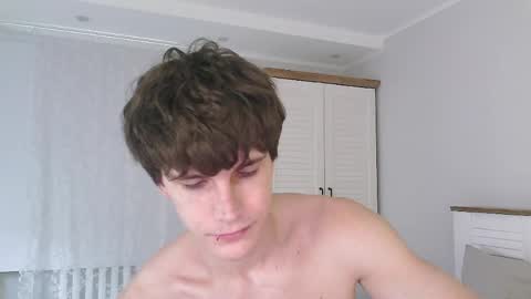 Snapshot of eric_crush chatting on 06.02.26 Eric Crush online show from 06.02.26
