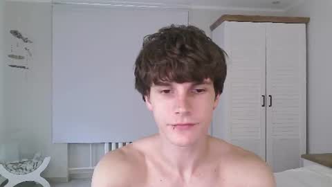 Snapshot of eric_crush chatting on 06.11.26 Eric Crush online show from 06.11.26