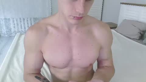 Snapshot of eric_crush chatting on 06.22.26 Eric Crush online show from 06.22.26